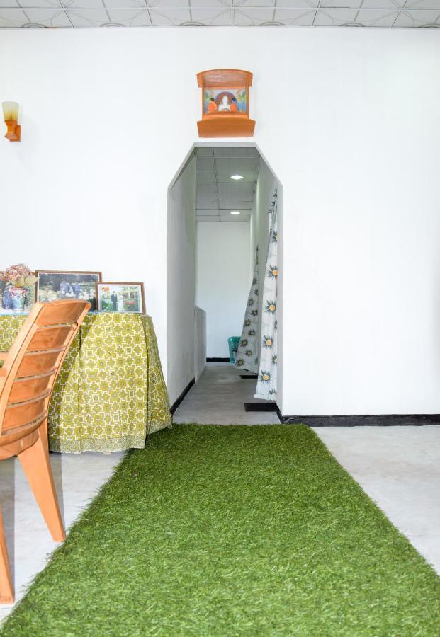 Tharaka Homestay ウェリガマ エクステリア 写真